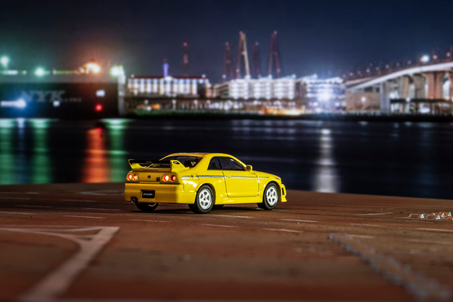 (Preorder) Kyosho Nismo 400R (Yellow)