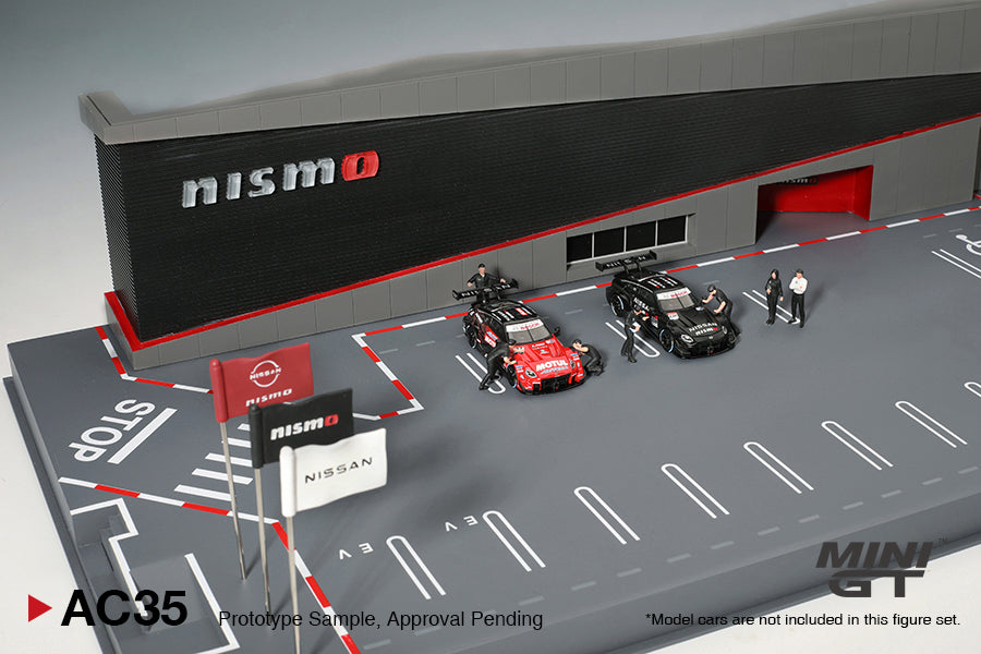 Mini GT 1:64 Diorama NISSAN MOTORSPORTS & CUSTOMIZING CO. LTD. NISMO OPERATION