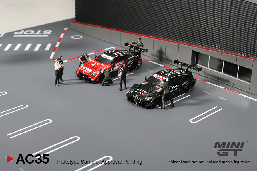 Mini GT 1:64 Diorama NISSAN MOTORSPORTS & CUSTOMIZING CO. LTD. NISMO OPERATION