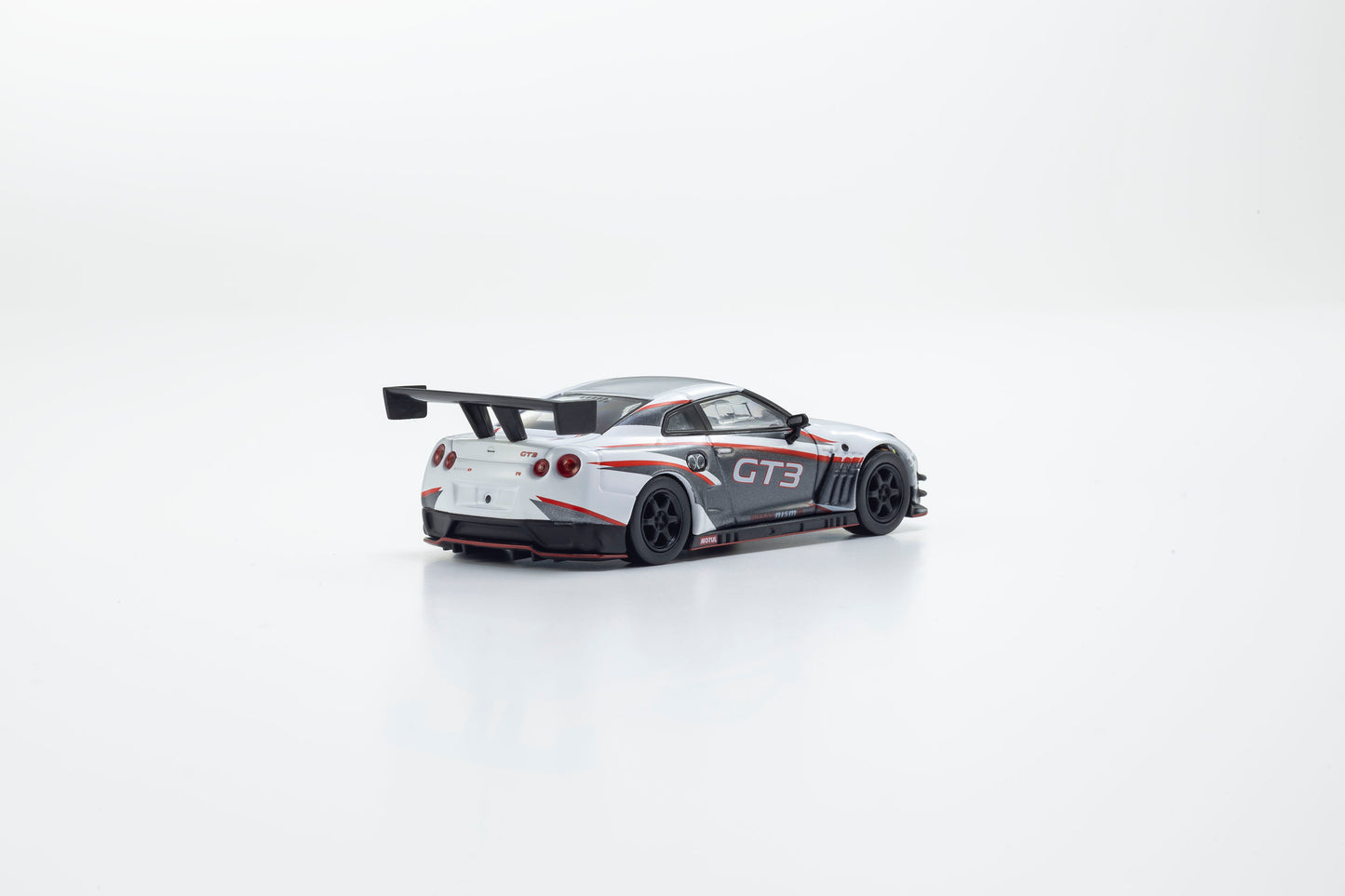 (Preorder) Kyosho NISSAN GT-R NISMO GT-3 (White/Presentation)