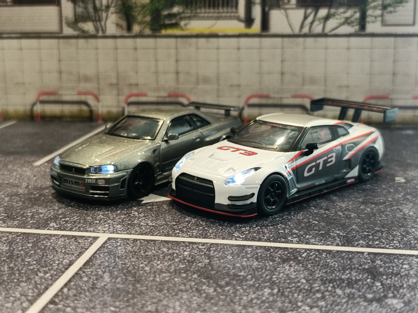 (Preorder) Kyosho NISSAN GT-R NISMO GT-3 (White/Presentation)