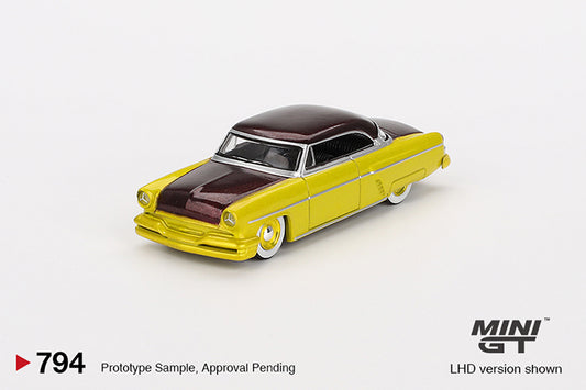 Mini GT 1:64 Lincoln Capri Hot Rod 1954 Lime Yellow